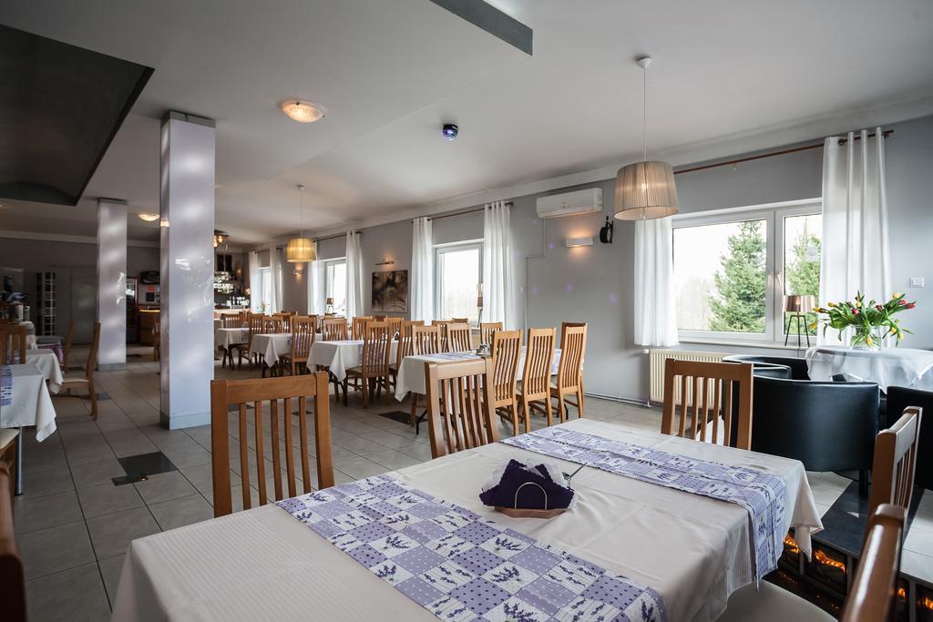 Hotel Barka Кальвария-Зебжидовская Экстерьер фото