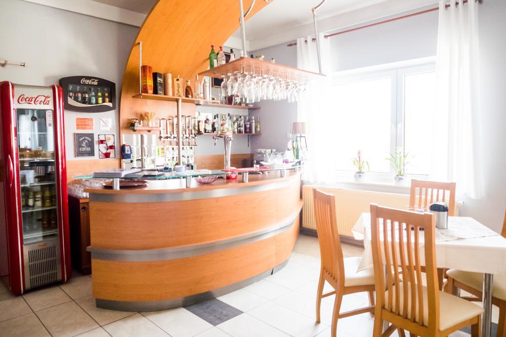 Hotel Barka Кальвария-Зебжидовская Экстерьер фото